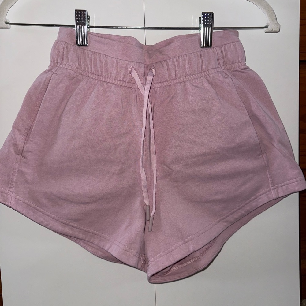 LULULEMON INNER GLOW HIGH RISE SHORT